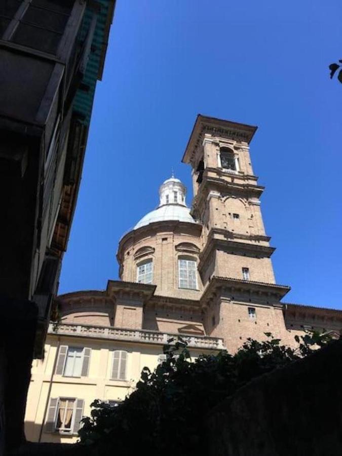 Tourinturin Appartamento In Torino Centro Luaran gambar